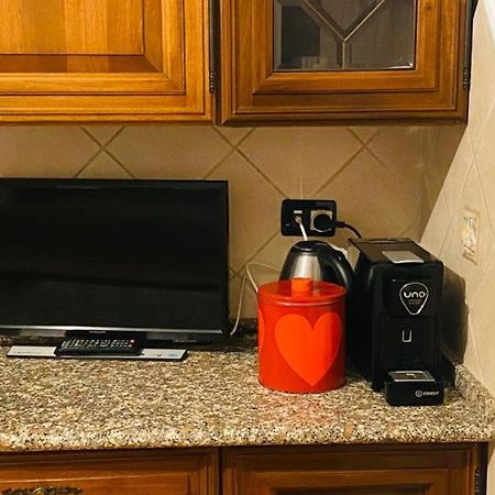 La casa tra gli ulivi di Fonte Nuova 1 Villa Esterno foto