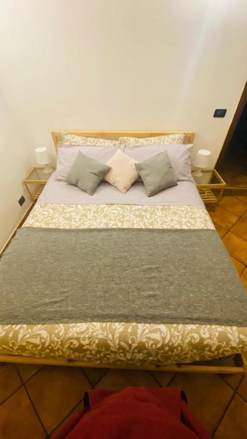 La casa tra gli ulivi di Fonte Nuova 1 Villa Esterno foto